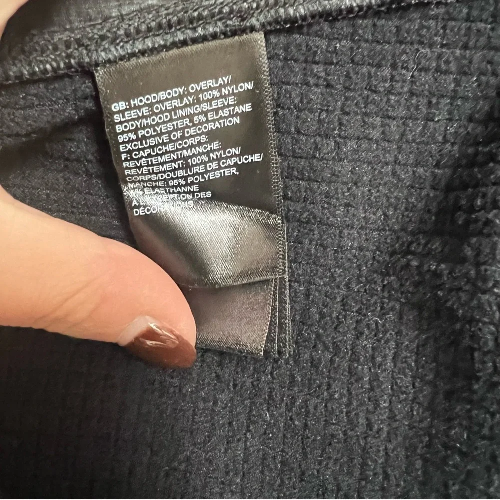 The North Face Men's Winter Warm‎ Quarter Zip Sweater Workout Running Black L
